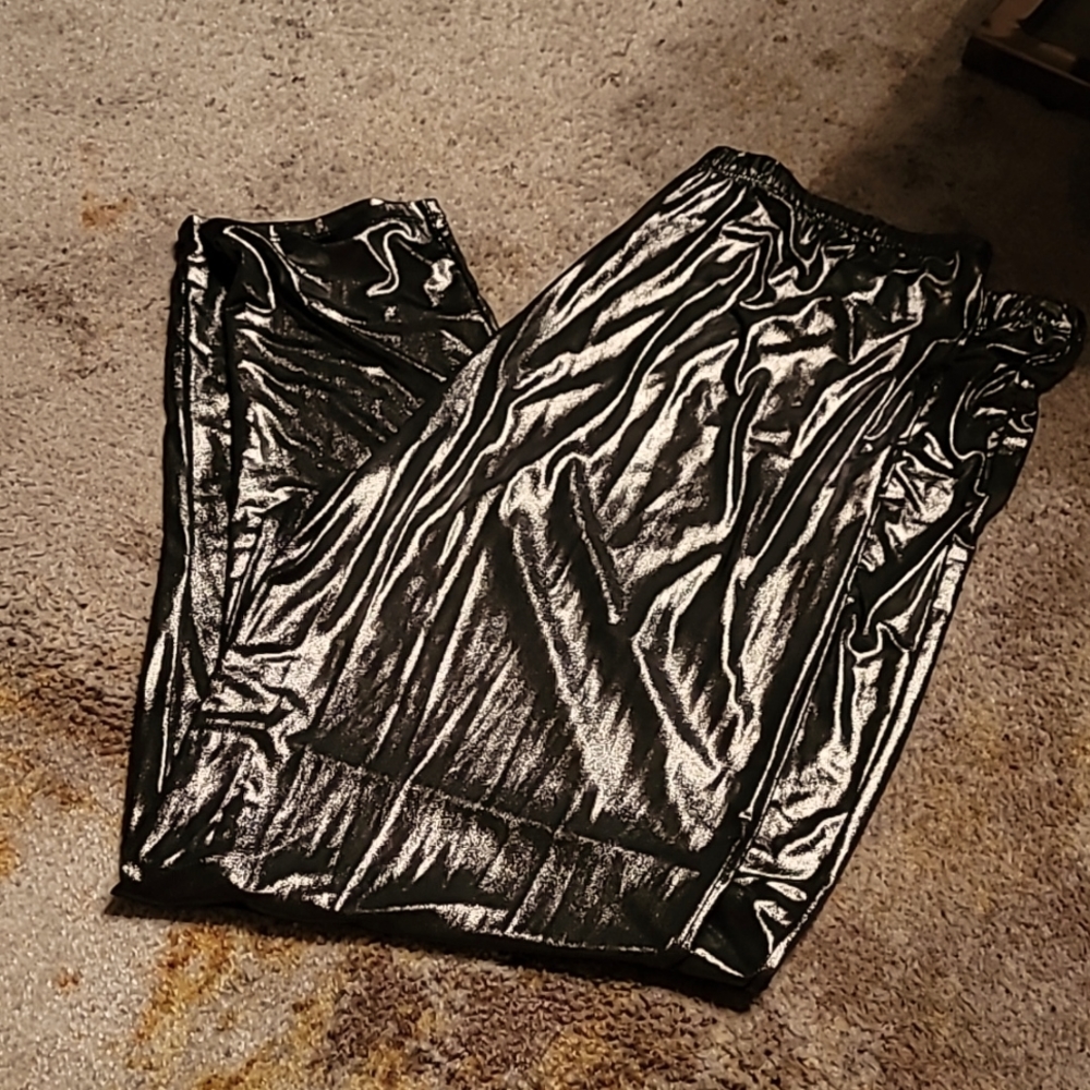 black and silver metallic leggings Ashley Stewart pants